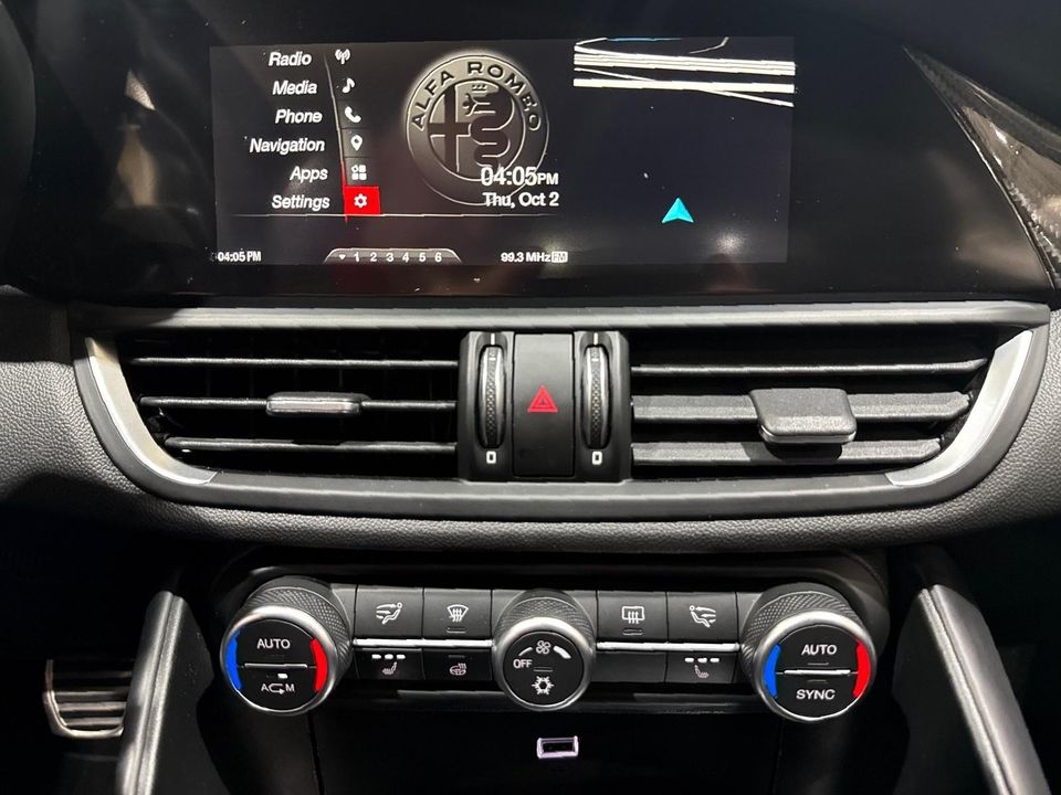 2017 Alfa Romeo Giulia Quadrifoglio