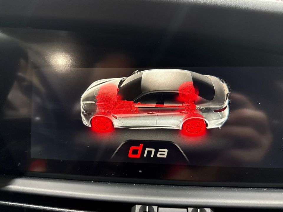 2017 Alfa Romeo Giulia Quadrifoglio