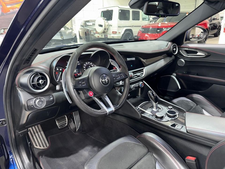 2017 Alfa Romeo Giulia Quadrifoglio