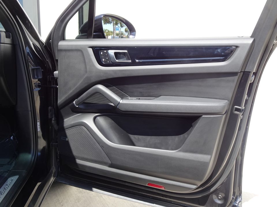 2022 Porsche Cayenne
