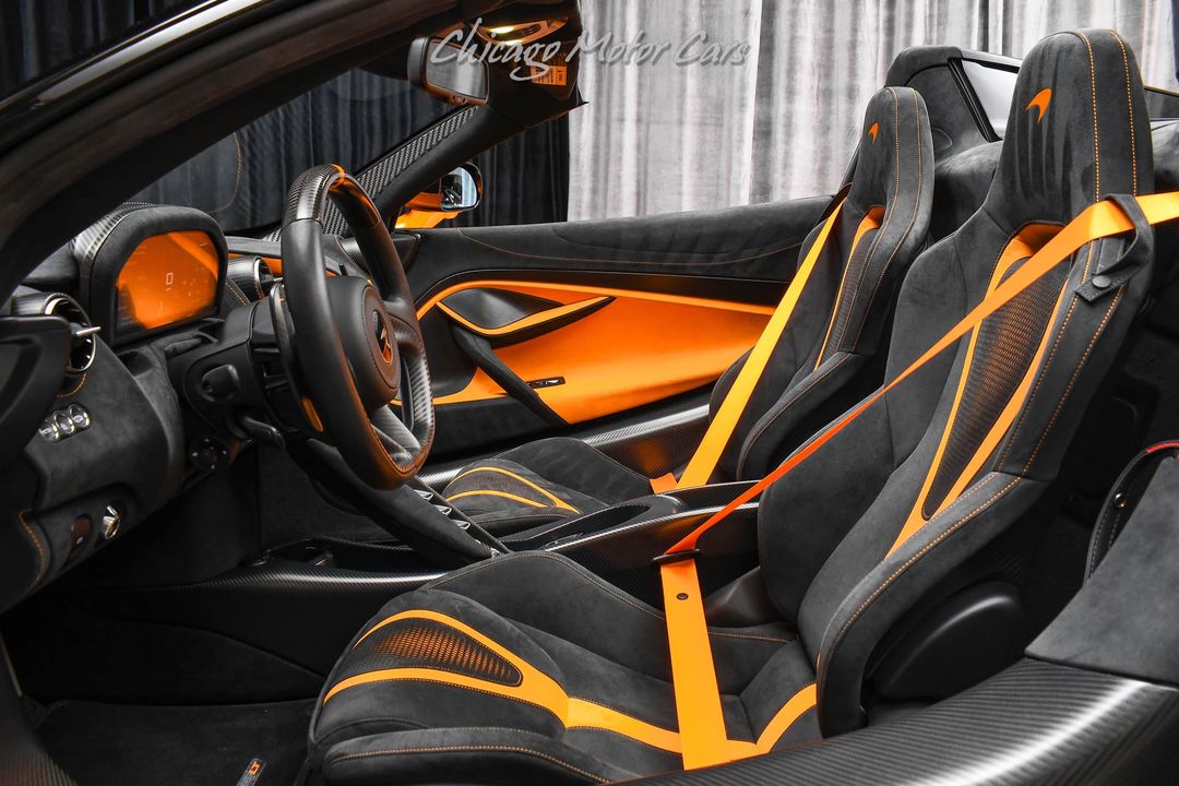 2022 McLaren 765LT Spider