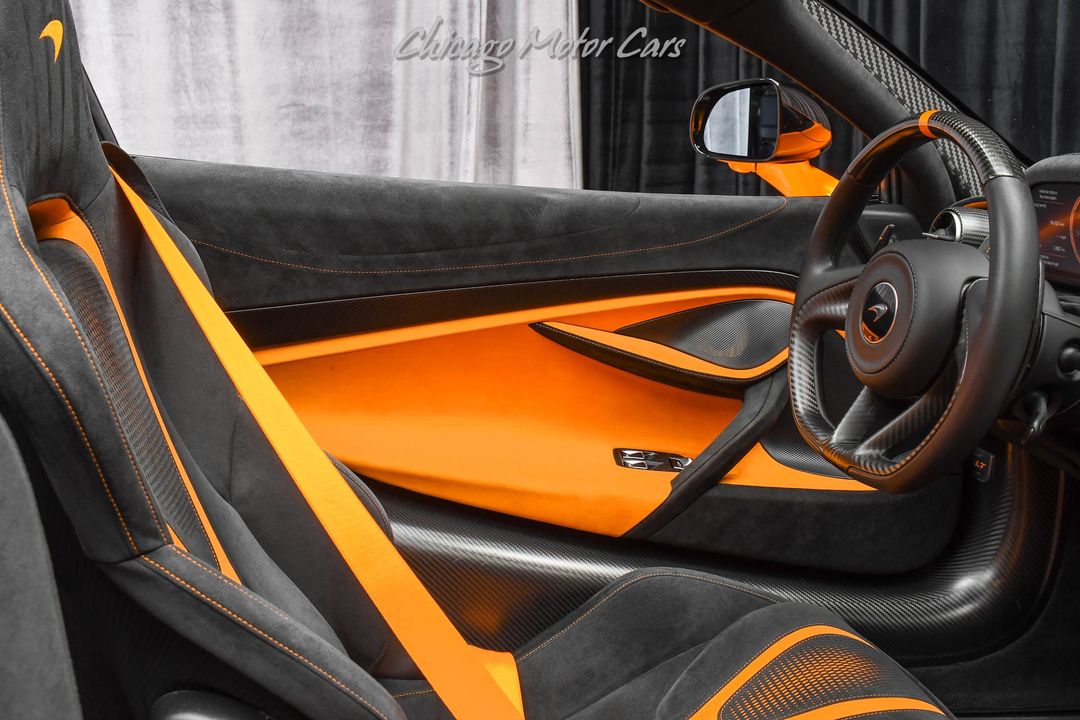 2022 McLaren 765LT Spider