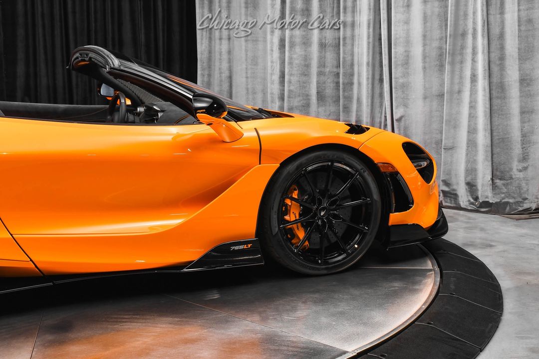 2022 McLaren 765LT Spider