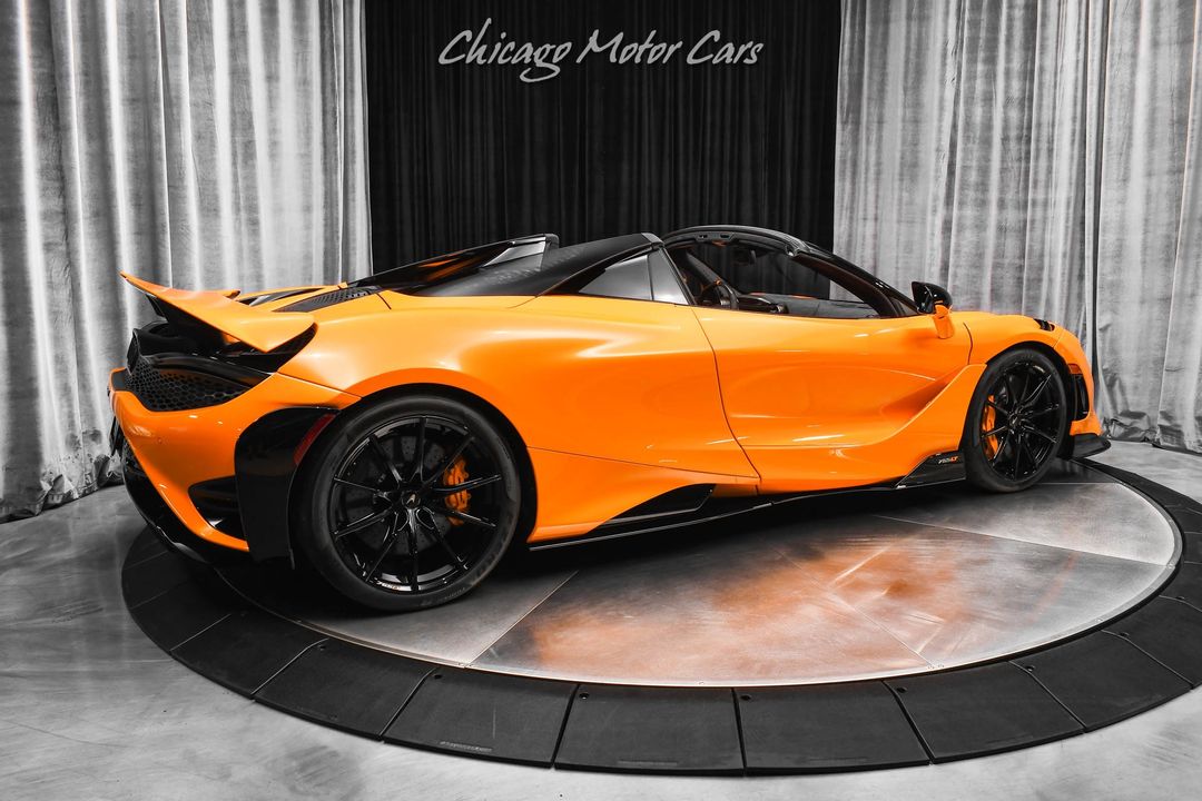 2022 McLaren 765LT Spider