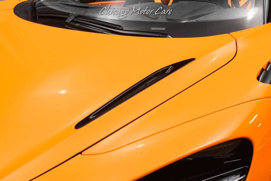 2022 McLaren 765LT Spider