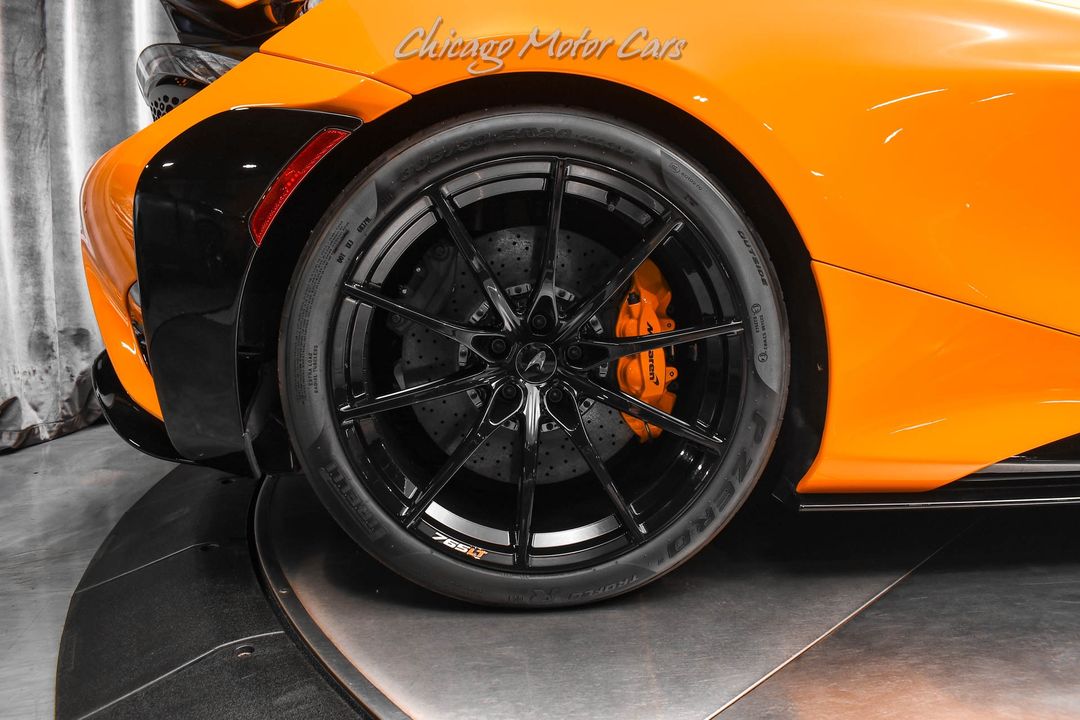 2022 McLaren 765LT Spider