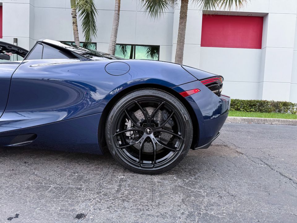 2020 McLaren 720S Spider