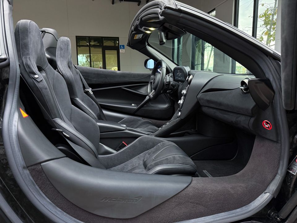 2020 McLaren 720S Spider