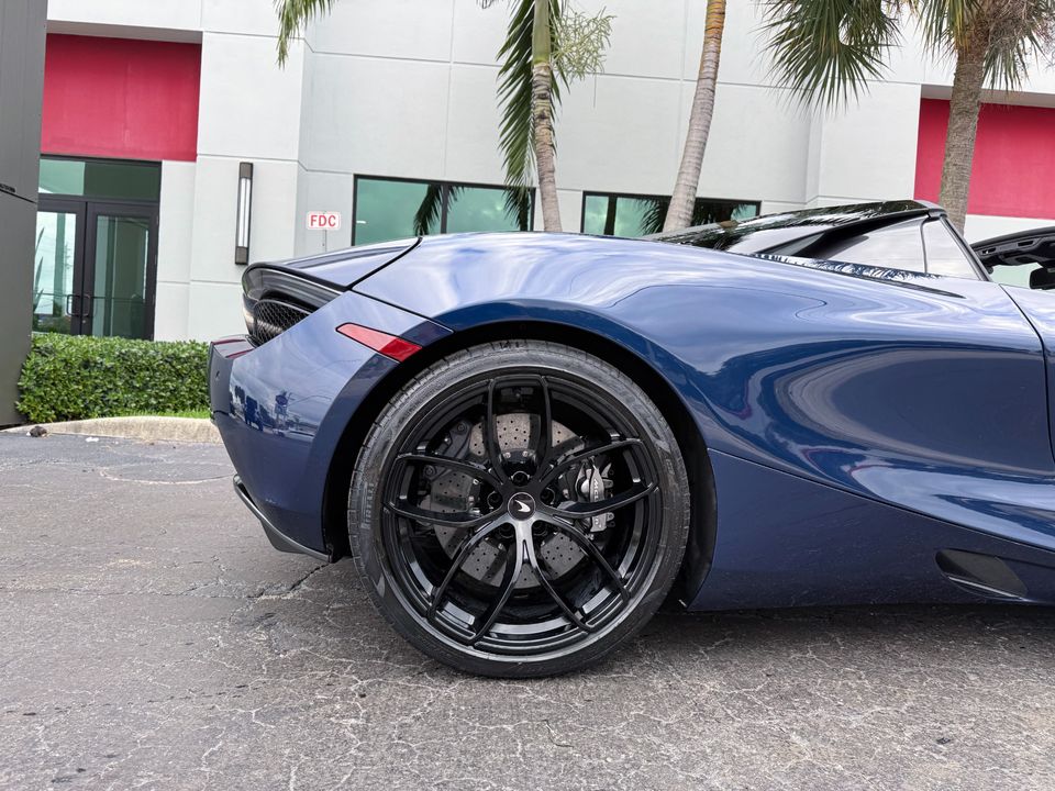 2020 McLaren 720S Spider