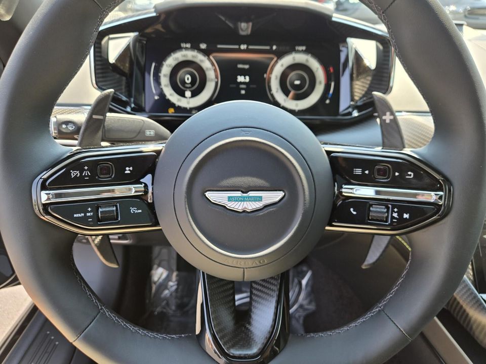 2025 Aston Martin Vanquish