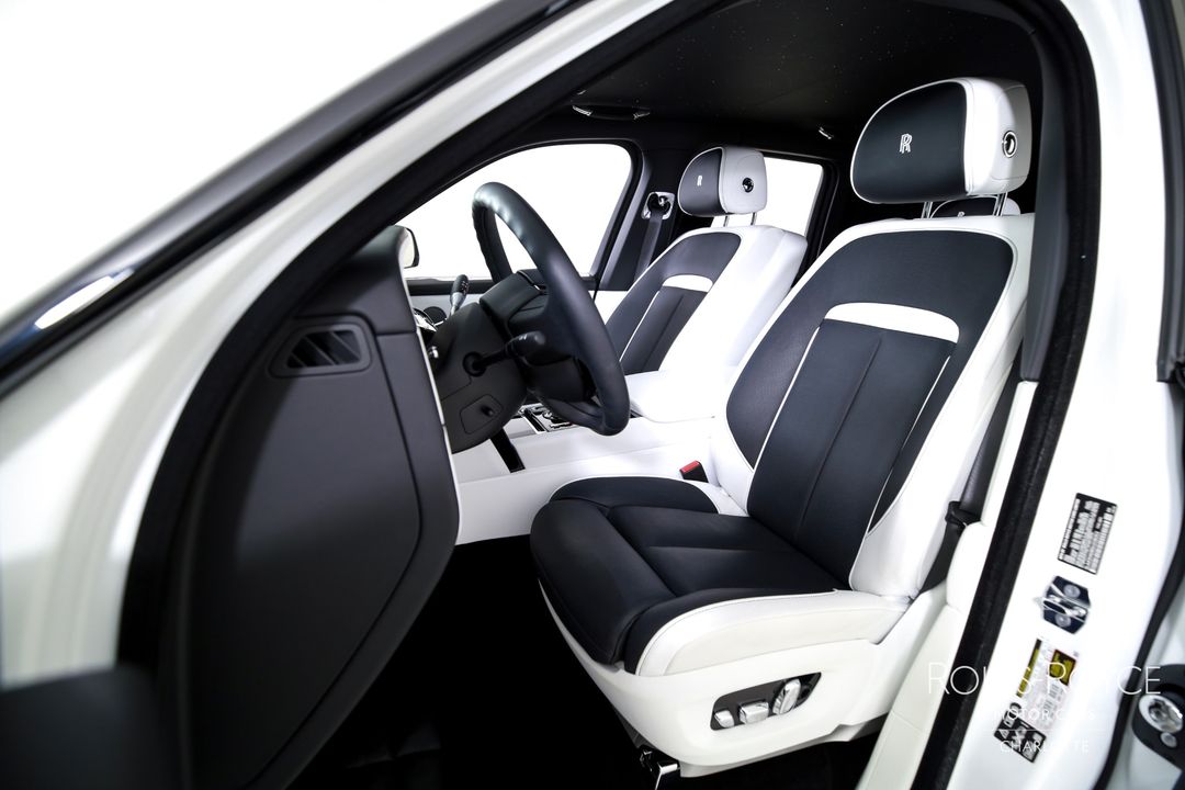 2025 Rolls-Royce Black Badge Cullinan