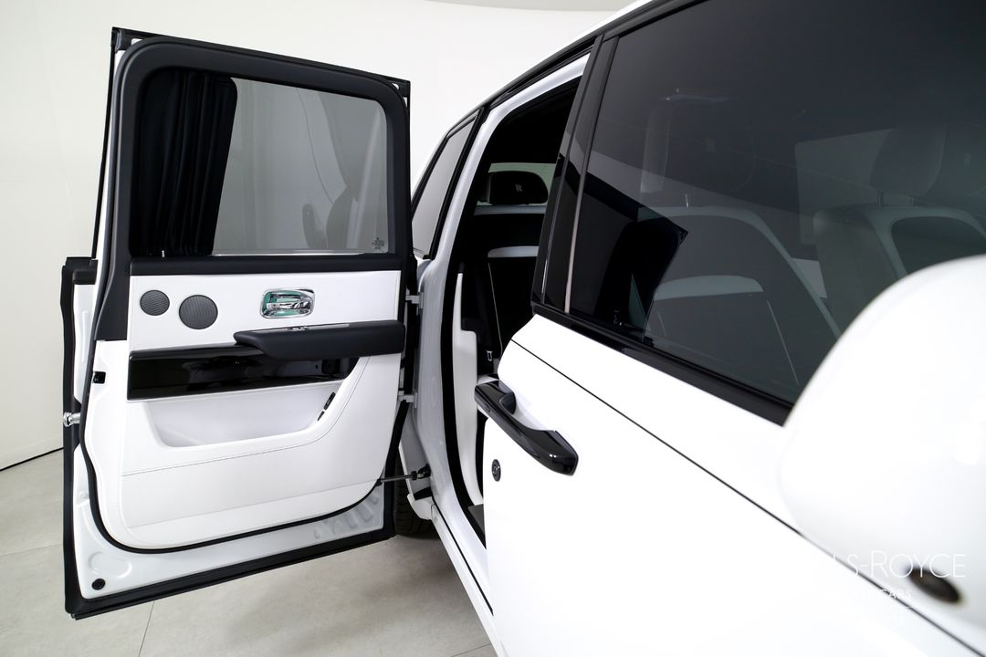 2025 Rolls-Royce Black Badge Cullinan