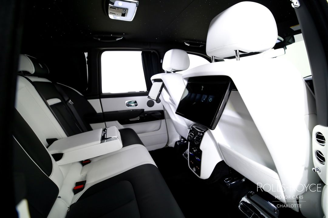 2025 Rolls-Royce Black Badge Cullinan