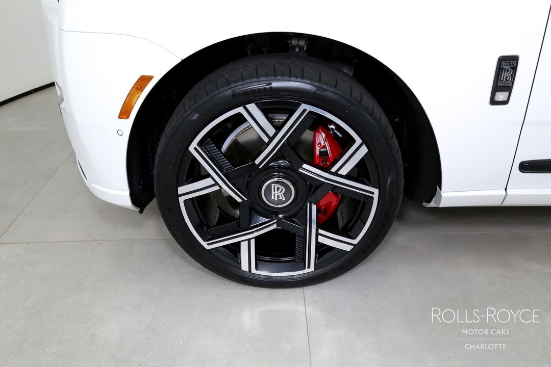 2025 Rolls-Royce Black Badge Cullinan
