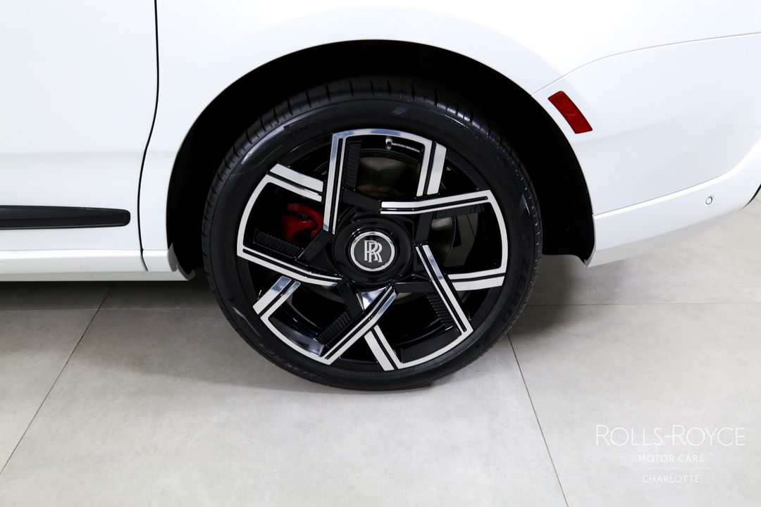 2025 Rolls-Royce Black Badge Cullinan