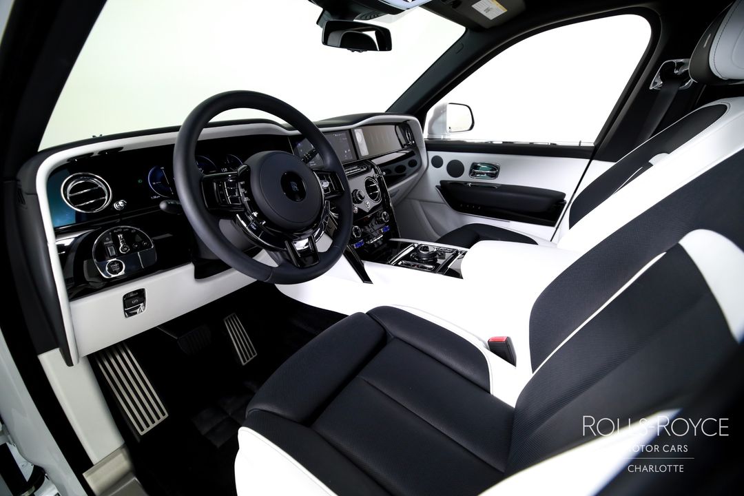 2025 Rolls-Royce Black Badge Cullinan