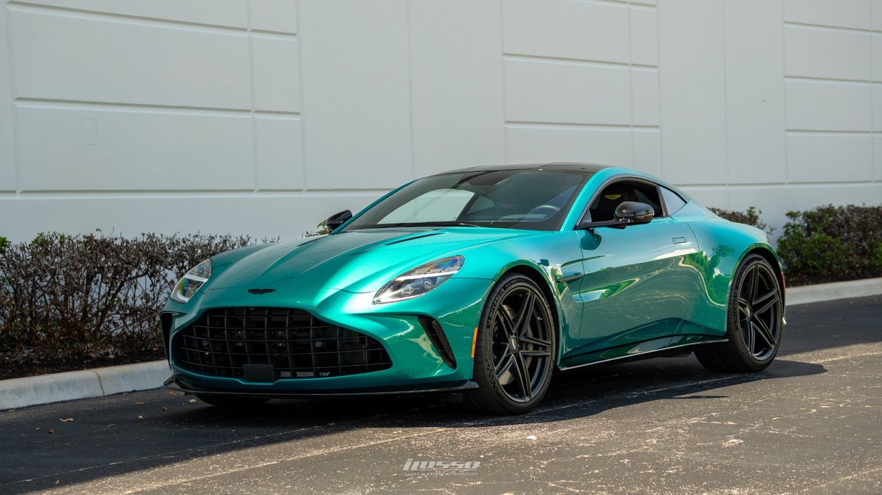 2025 Aston Martin Vantage