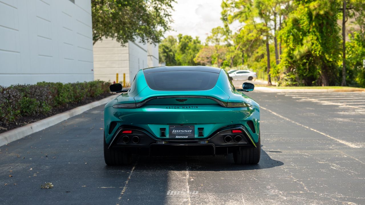2025 Aston Martin Vantage