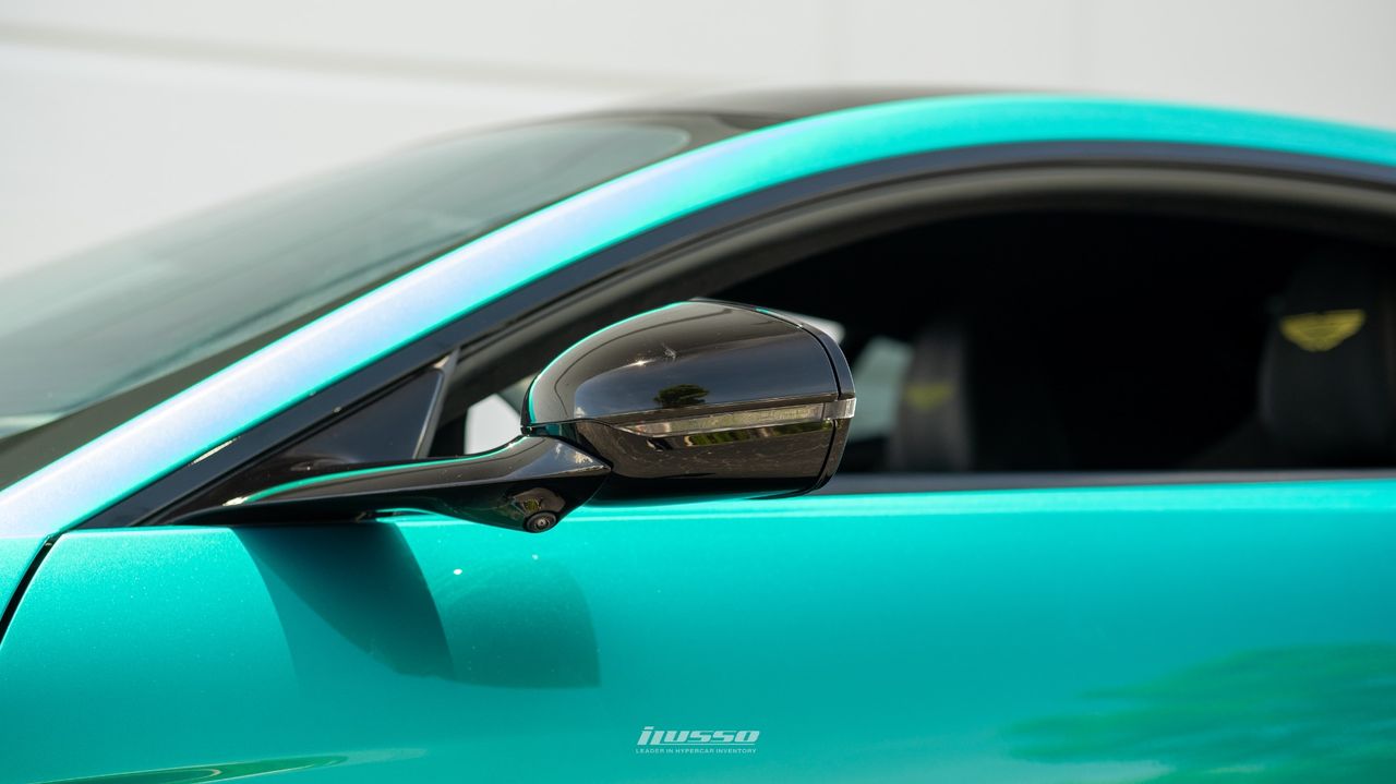 2025 Aston Martin Vantage
