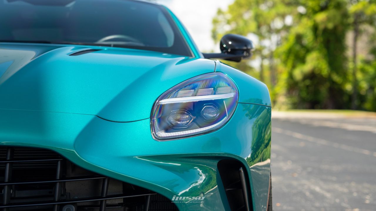 2025 Aston Martin Vantage