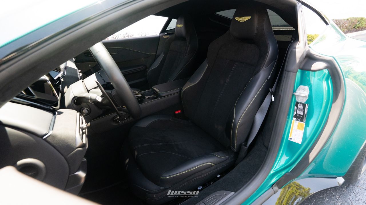 2025 Aston Martin Vantage