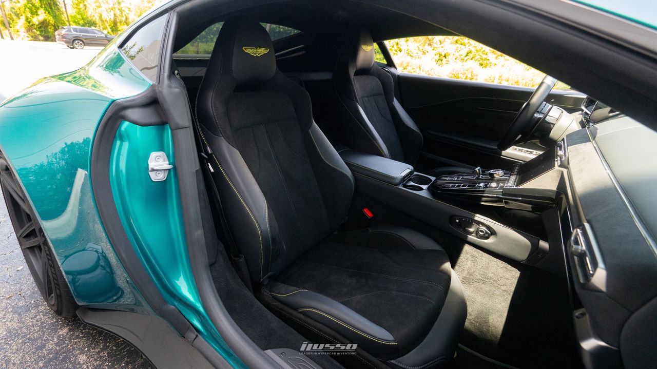 2025 Aston Martin Vantage