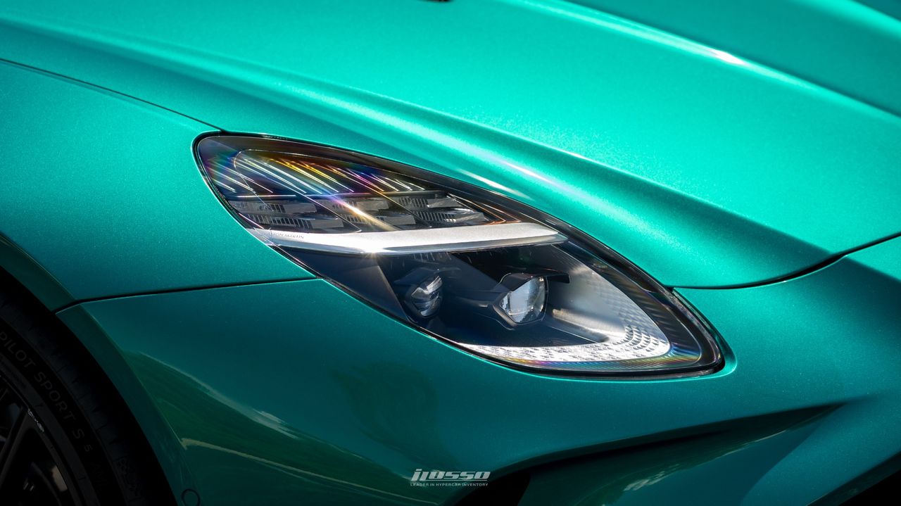 2025 Aston Martin Vantage