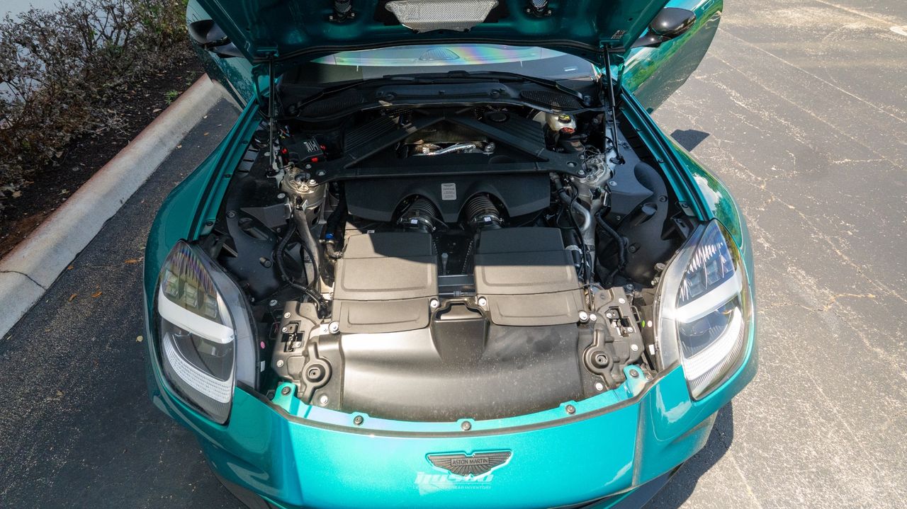 2025 Aston Martin Vantage