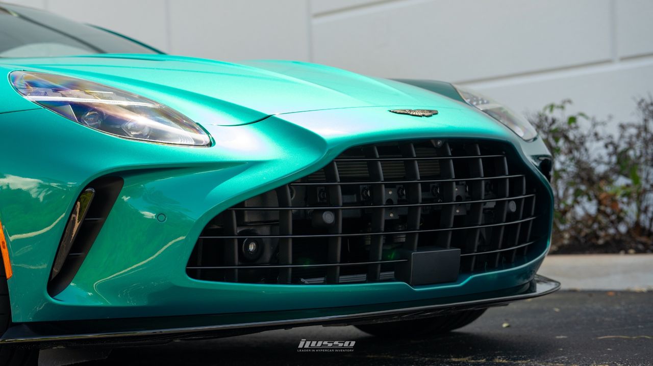 2025 Aston Martin Vantage