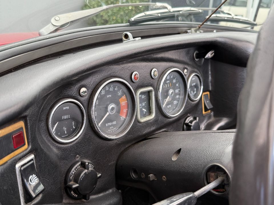 1970 MG B