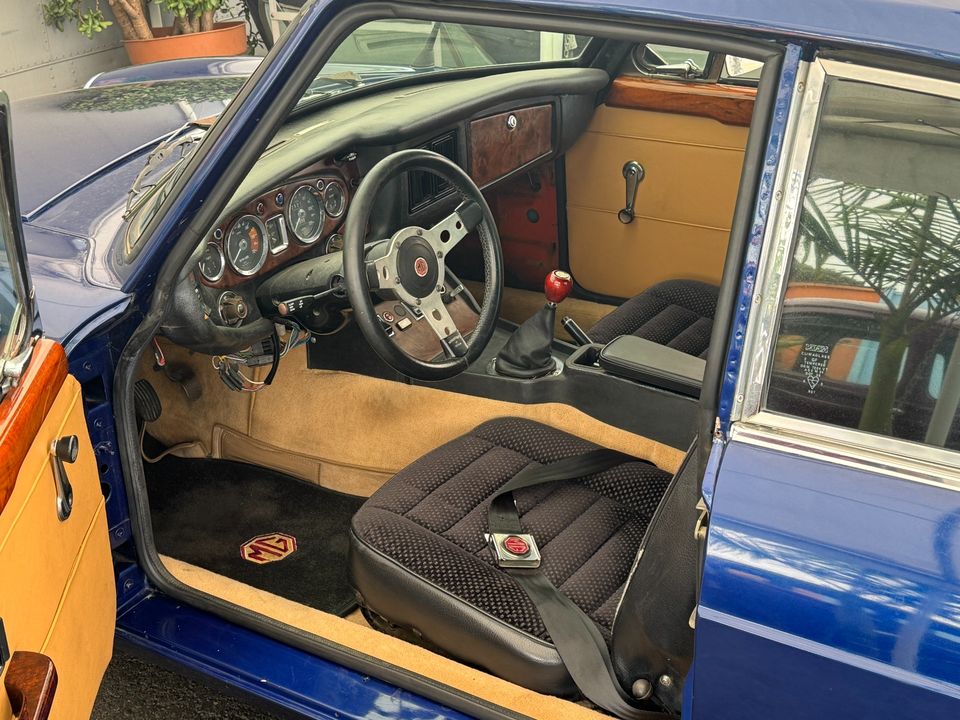1973 MGB GT