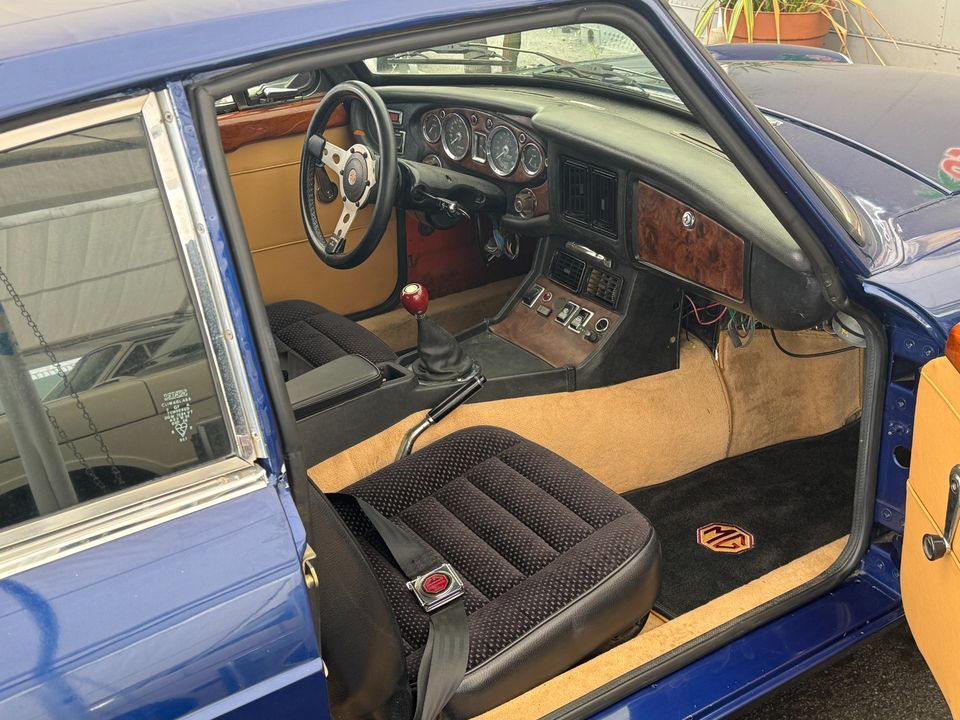1973 MGB GT