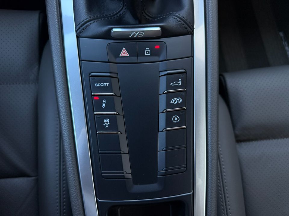 2019 Porsche 718 Cayman