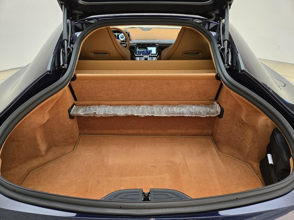 2026 Aston Martin Vantage