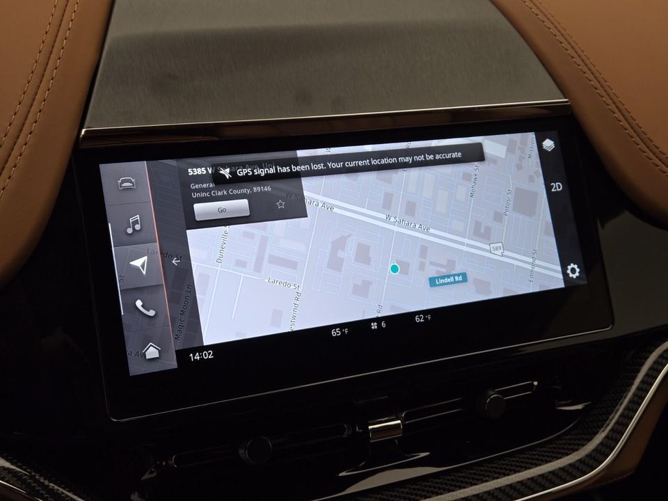 2026 Aston Martin DBX