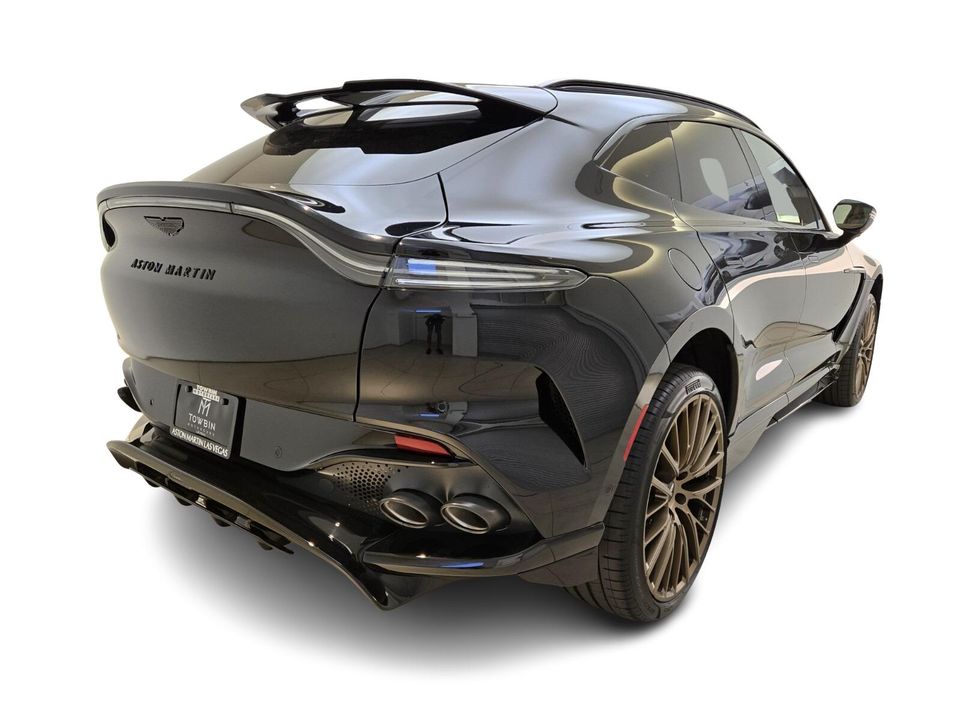 2026 Aston Martin DBX