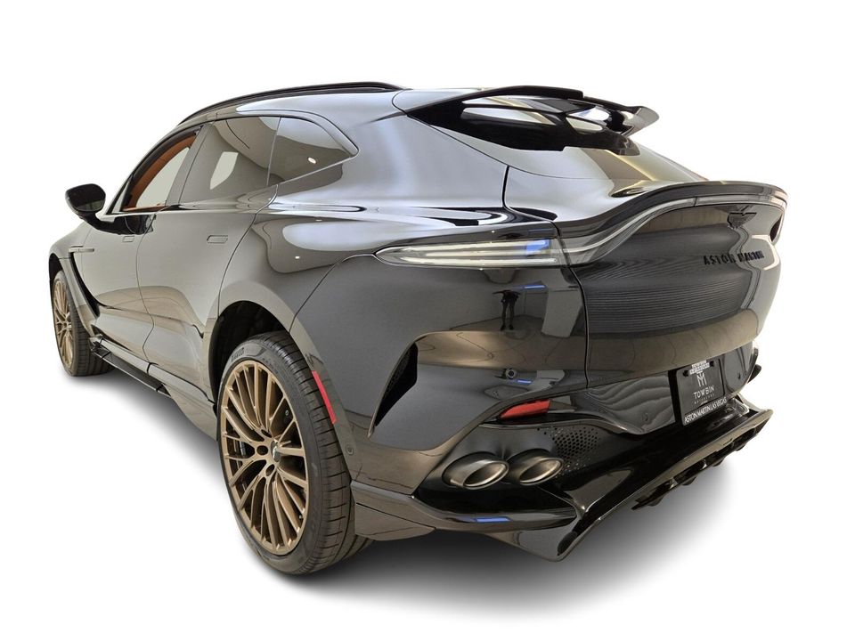 2026 Aston Martin DBX