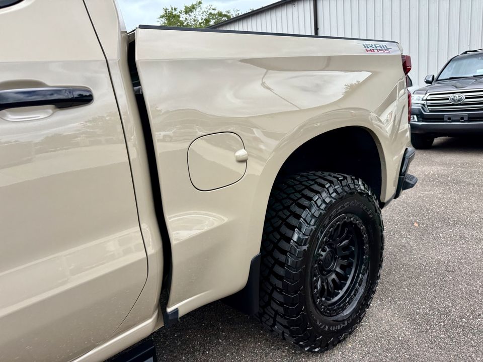 2022 Chevrolet Silverado 1500 4x4 LIFTED