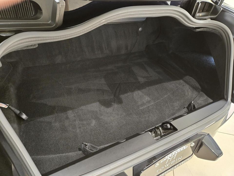 2021 Aston Martin DB11