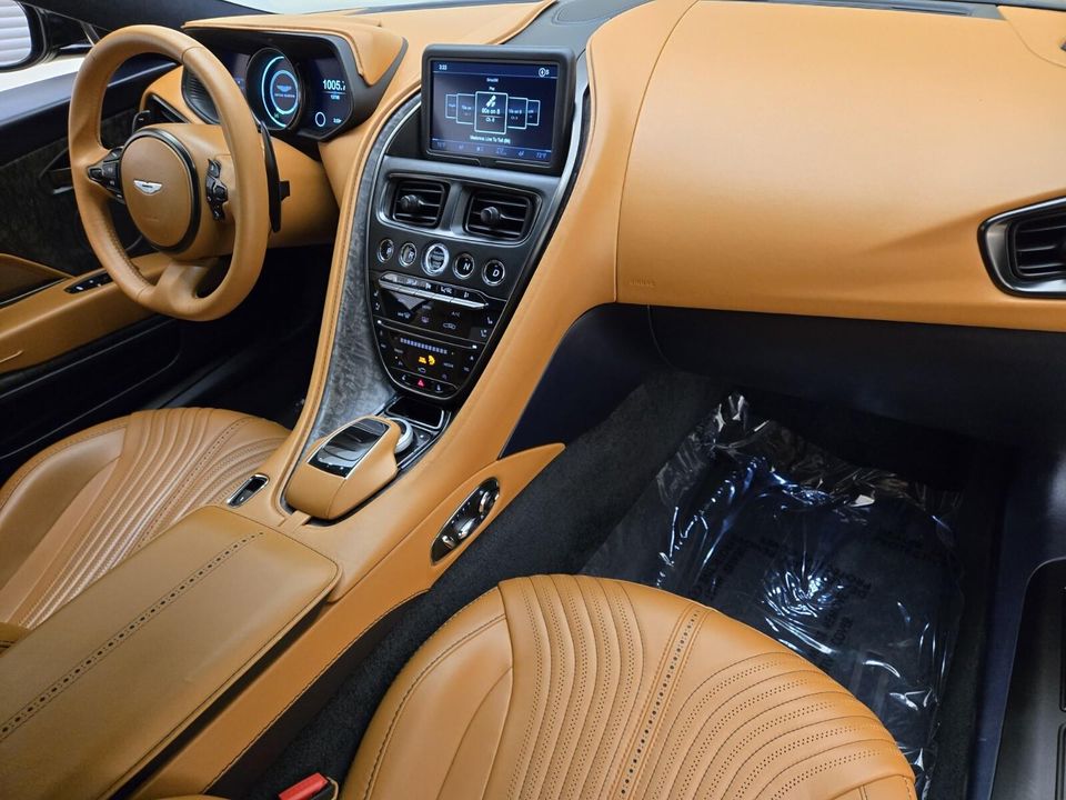 2021 Aston Martin DB11