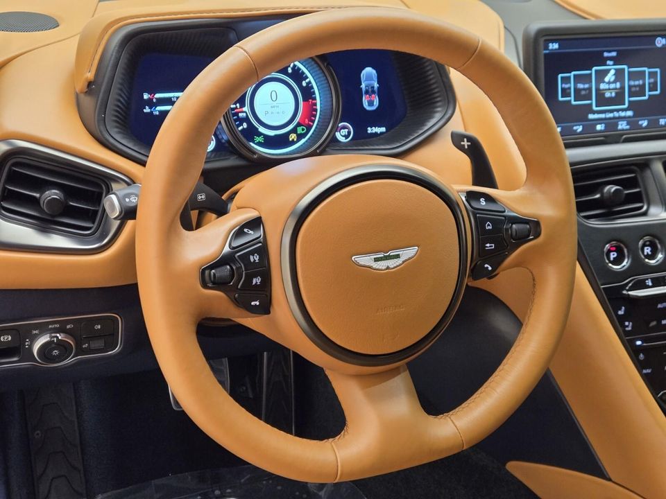 2021 Aston Martin DB11
