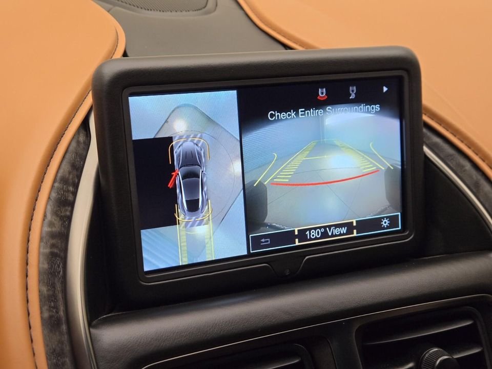 2021 Aston Martin DB11