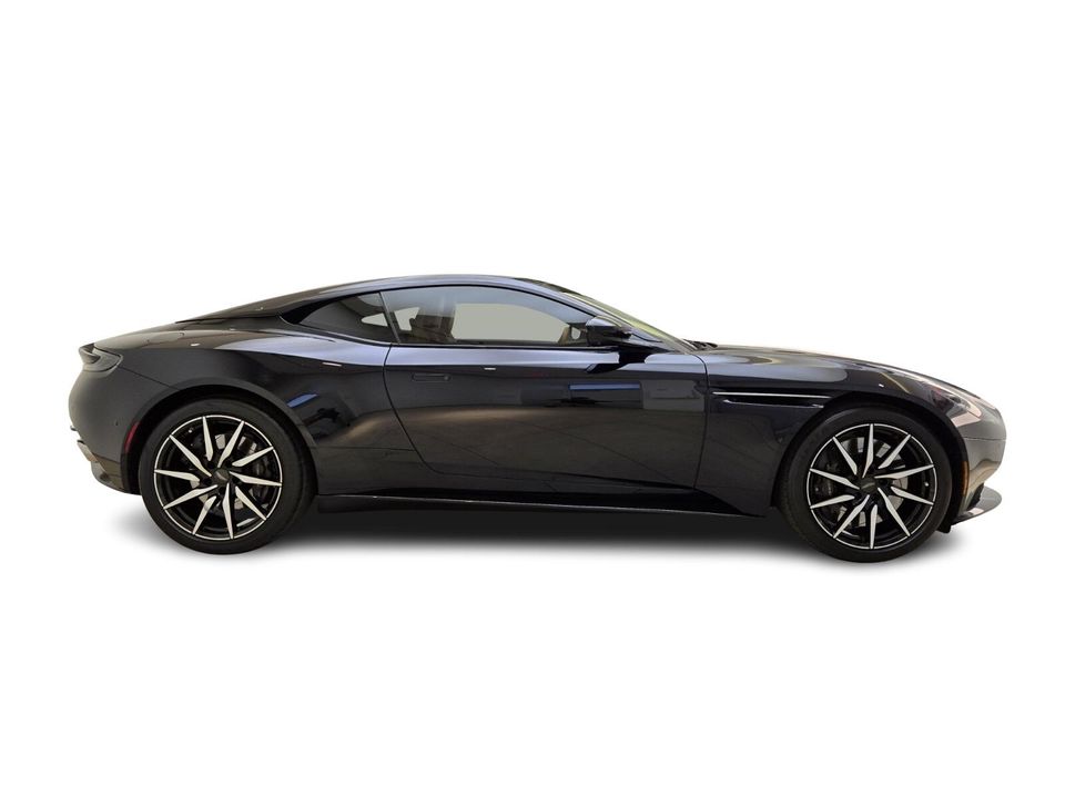2021 Aston Martin DB11