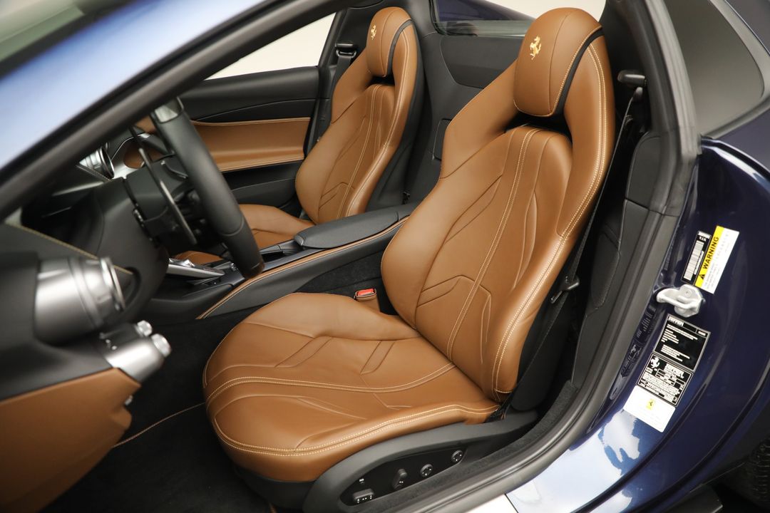 2022 Ferrari 812 GTS