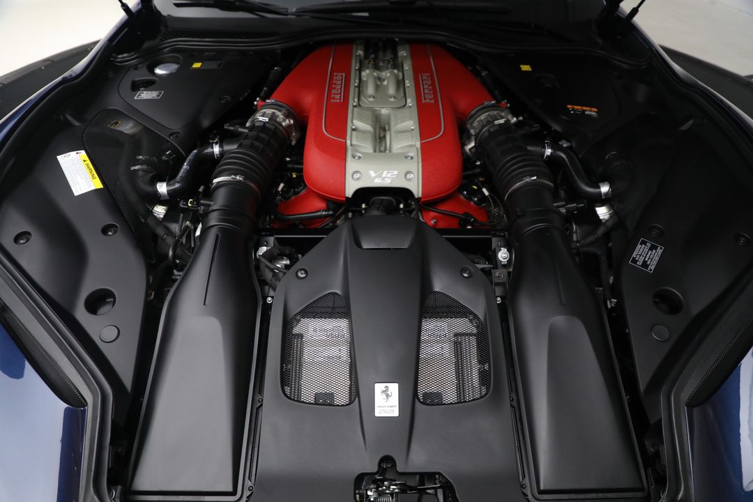 2022 Ferrari 812 GTS