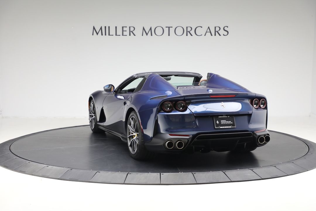 2022 Ferrari 812 GTS