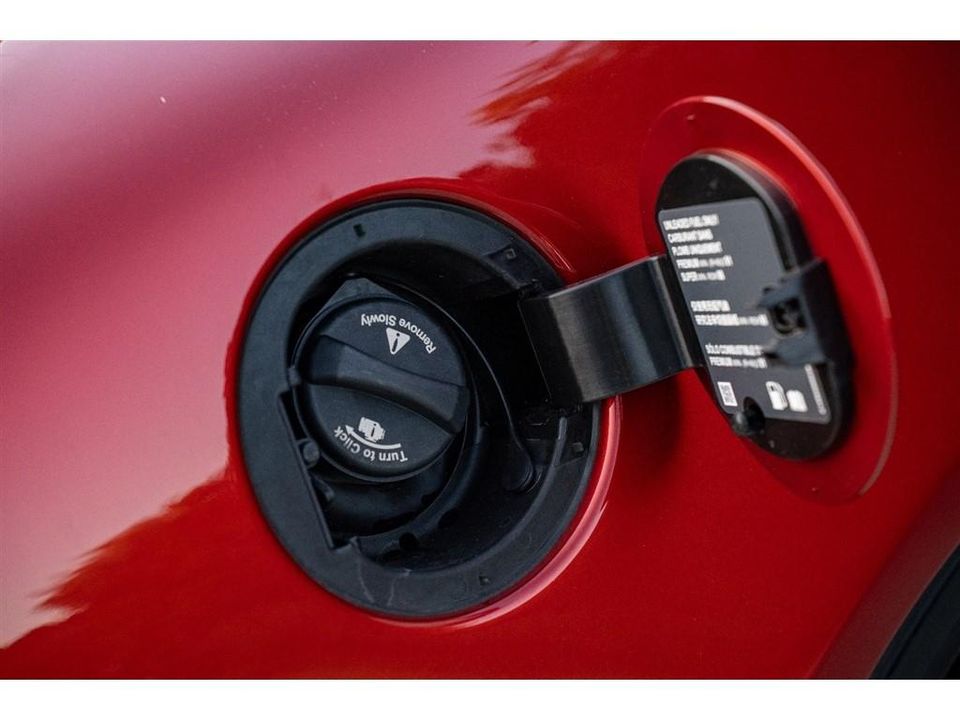 2025 Karma Revero