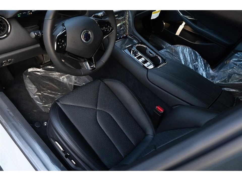 2025 Karma Revero