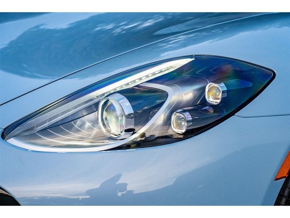 2025 Karma Revero