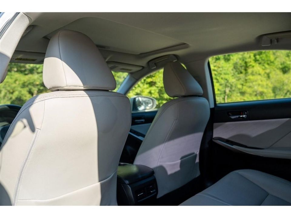 2014 Lexus IS